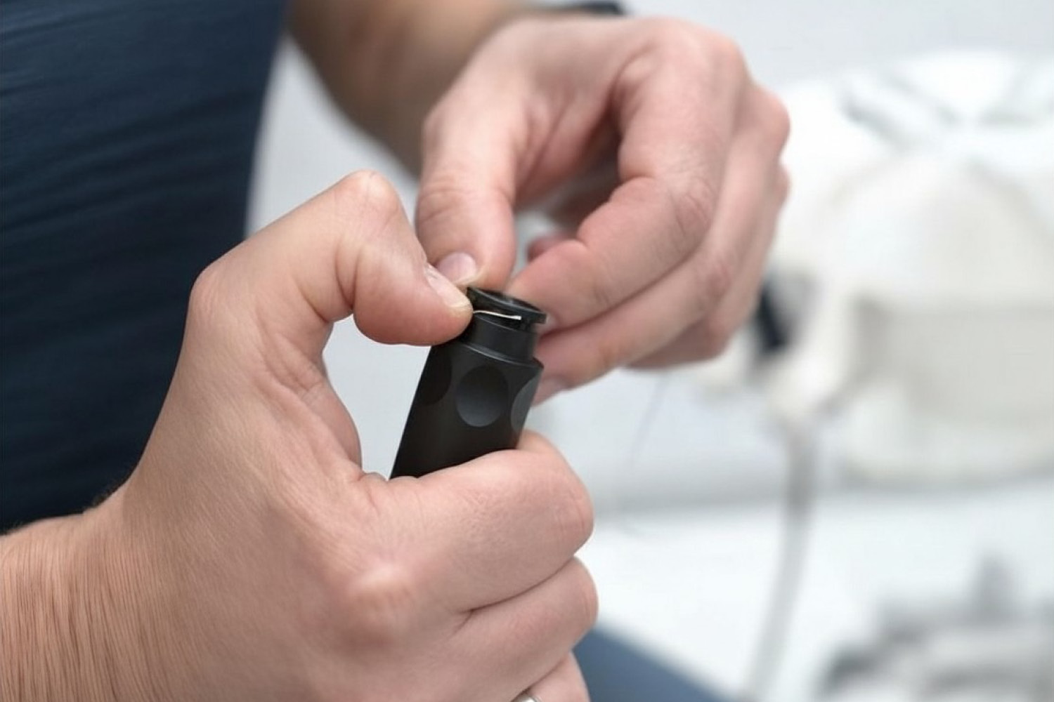 Technik-Tipp: Saugschlauch fällt ab? Zahnseide kann helfen
