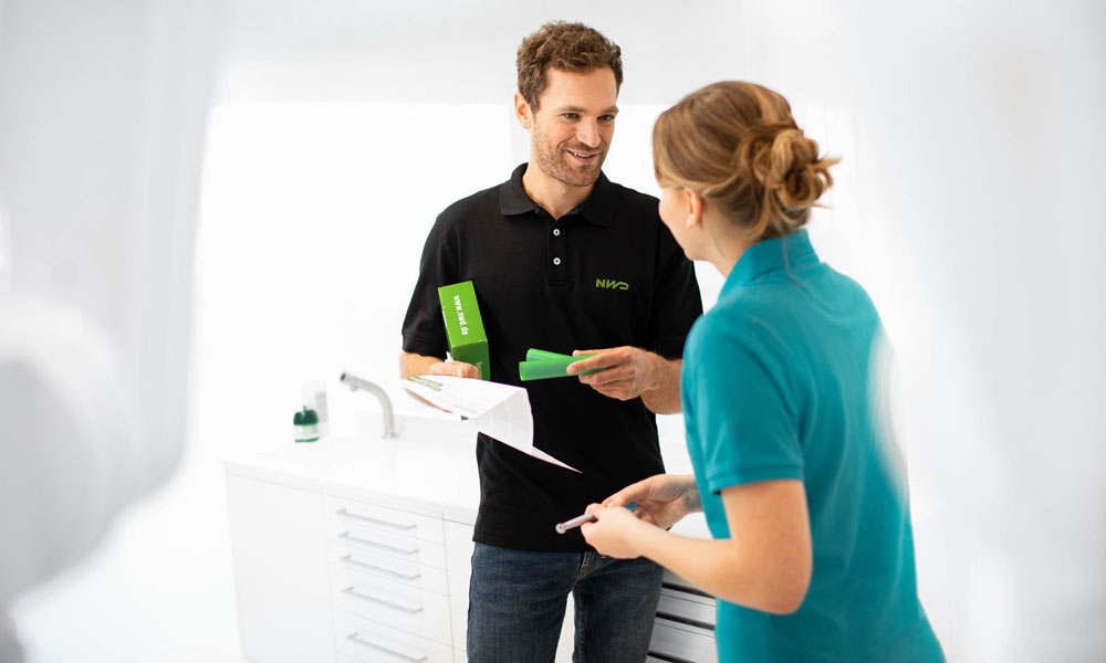Die Spezialisten von NWD stehen Zahnarztpraxen während der Reparatur immer zur Seite